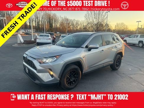 Used 2019 Toyota RAV4 XLE w/ Convenience Package image 1