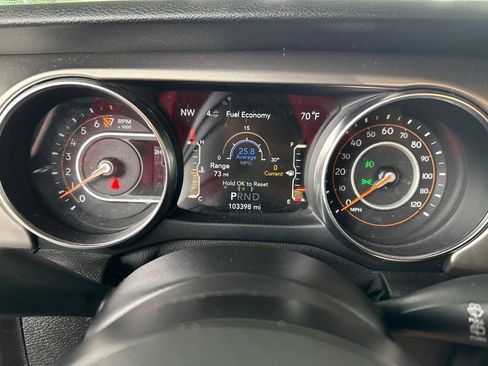 Used 2019 Jeep Wrangler Unlimited Sport S AWD/4WD image 6
