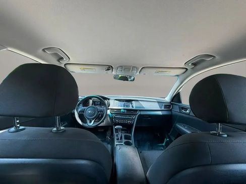 Used 2018 Kia Optima LX w/ 17" Alloy Wheels Package FWD image 17