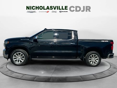 Used 2022 Chevrolet Silverado 1500 LTZ image 2