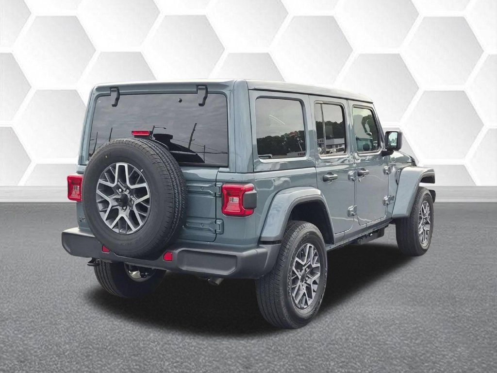 Certified 2026 Jeep Wrangler Unlimited Sahara AWD/4WD image 3