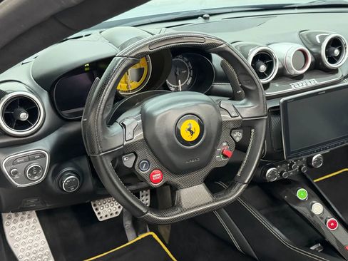 Used 2015 Ferrari California T RWD image 20