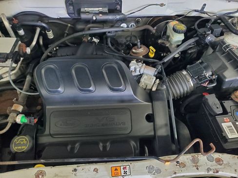 Used 2003 Ford Escape XLT AWD/4WD image 4