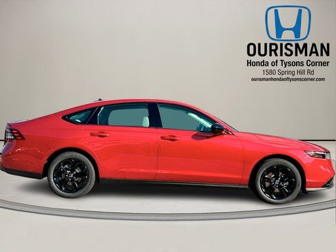 New 2025 Honda Accord SE image 2