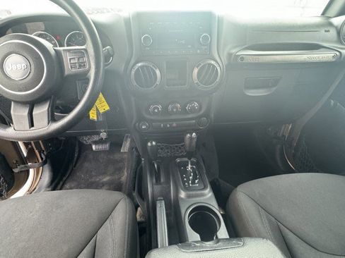 Used 2015 Jeep Wrangler Sport image 12
