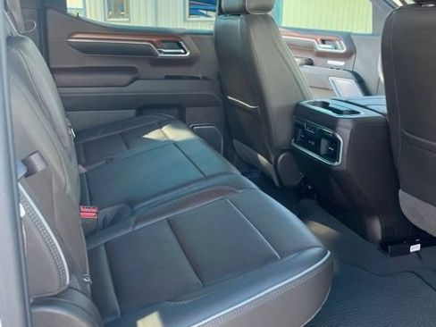 Used 2023 GMC Sierra 1500 Denali w/ Denali Reserve Package AWD/4WD image 11