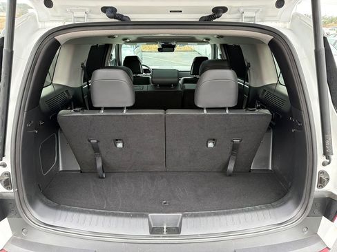 Used 2025 Hyundai Santa Fe Limited image 18