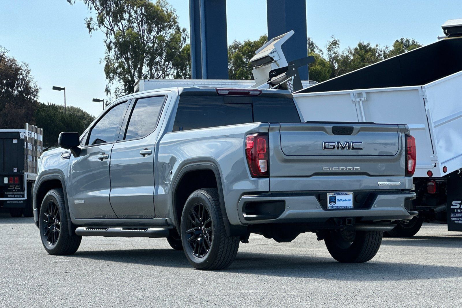 Used 2023 GMC Sierra 1500 Elevation w/ Preferred Package RWD image 6