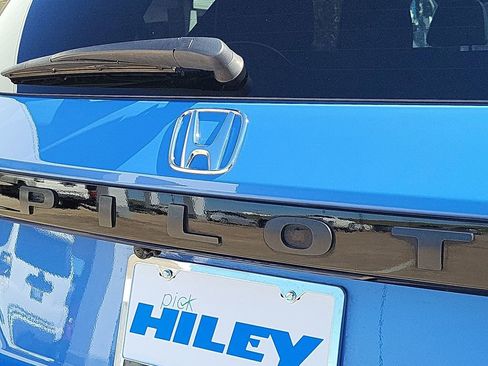Used 2025 Honda Pilot TrailSport image 30