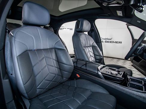 Used 2023 BMW 740i 740i w/ Executive Package image 21