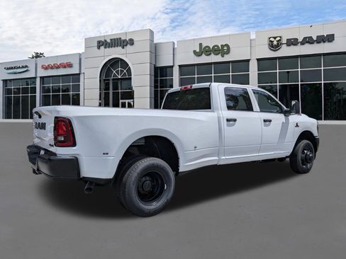 New 2026 RAM 3500 Tradesman AWD/4WD image 3