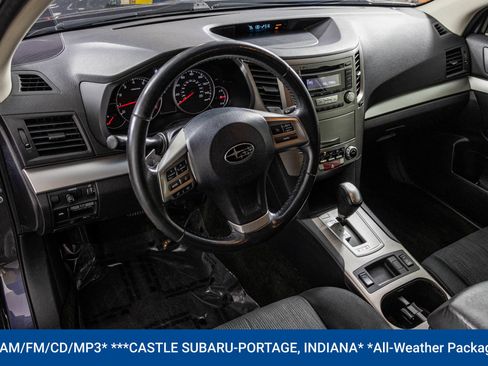 Used 2013 Subaru Outback 2.5i Premium w/ All-Weather Pkg AWD/4WD image 4