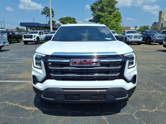 New 2027 GMC Terrain Elevation w/ Elevation Premium Package FWD video 2