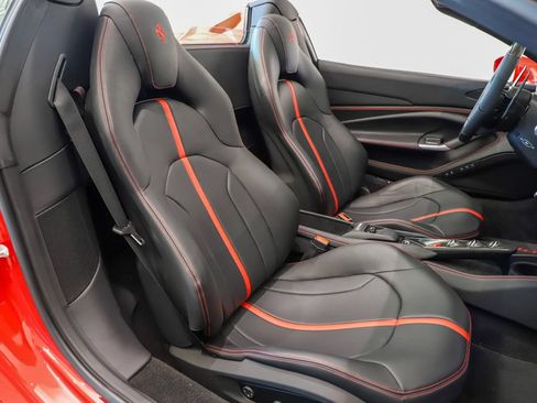 Certified 2022 Ferrari F8 Tributo RWD image 15