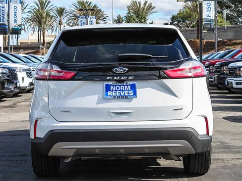 Used 2024 Ford Edge SEL image 8