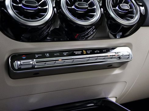 Certified 2026 Mercedes-Benz GLA 250 4MATIC image 21