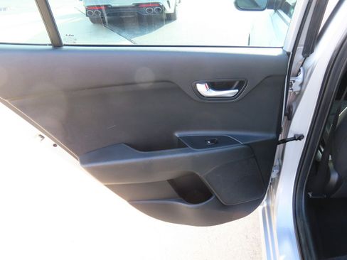 Used 2022 Kia Rio S w/ Technology Package image 16