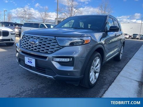 Certified 2022 Ford Explorer Platinum w/ Equipment Group 601A image 3
