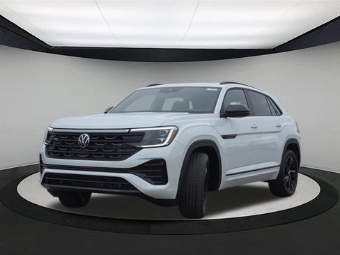 New 2026 Volkswagen Atlas Cross Sport SEL R-Line image 3