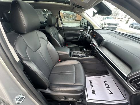 Used 2024 Kia Sorento X-Line EX image 30