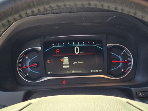 Used 2022 Honda Pilot Elite image 39