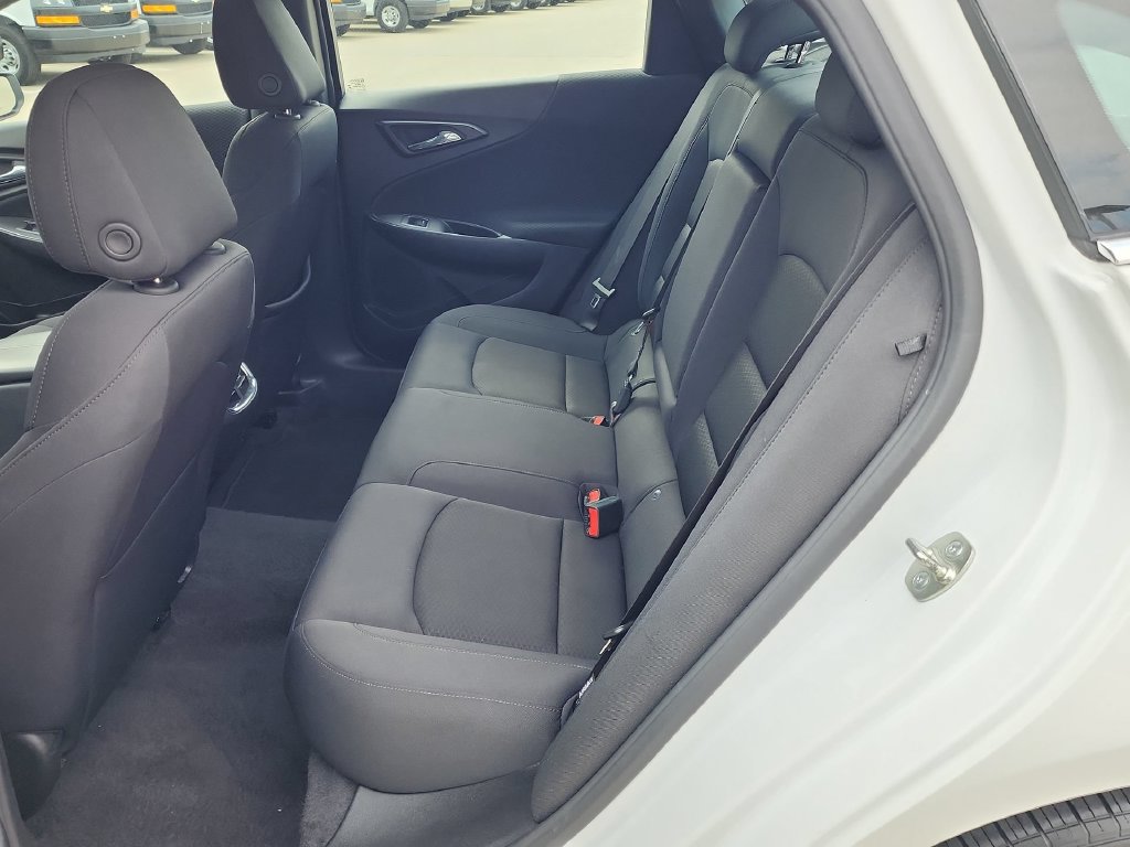 Used 2025 Chevrolet Malibu LT FWD image 21