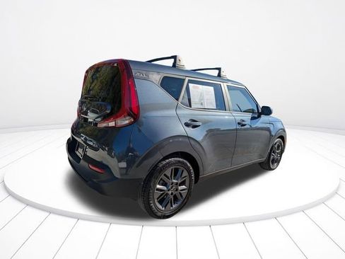 Used 2021 Kia Soul EX FWD image 4