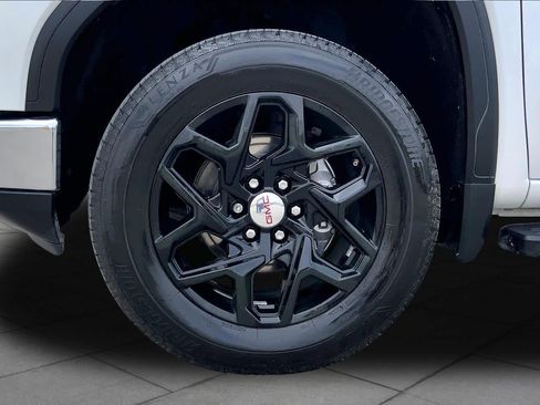 Used 2023 GMC Sierra 1500 SLT RWD image 11