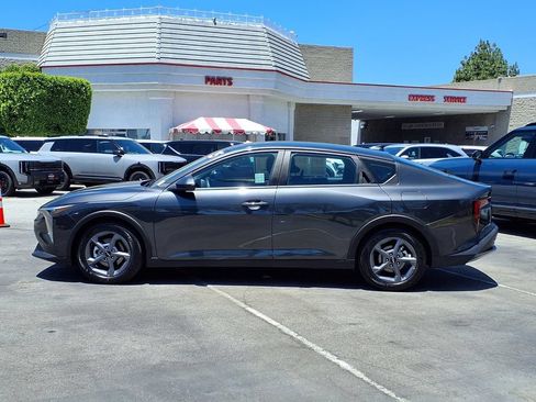 Certified 2025 Kia K4 FWD image 2