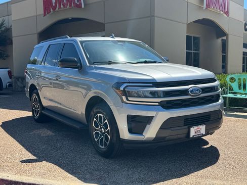 Used 2022 Ford Expedition XL AWD/4WD image 1