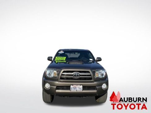 Used 2009 Toyota Tacoma PreRunner RWD image 2