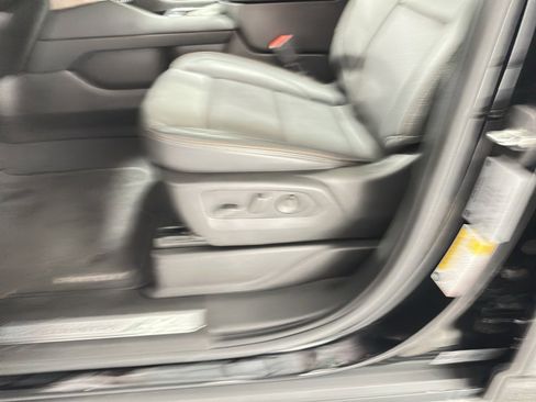 Used 2024 Chevrolet Tahoe High Country w/ Premium Package 2 image 22