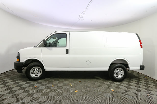 Used 2025 Chevrolet Express 2500 w/ Driver Convenience Package RWD image 6