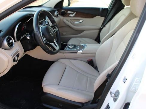 Used 2019 Mercedes-Benz C 300 SEDAN 4 DR 2.0L I4 F DOHC 16V w/ Premium Package image 8