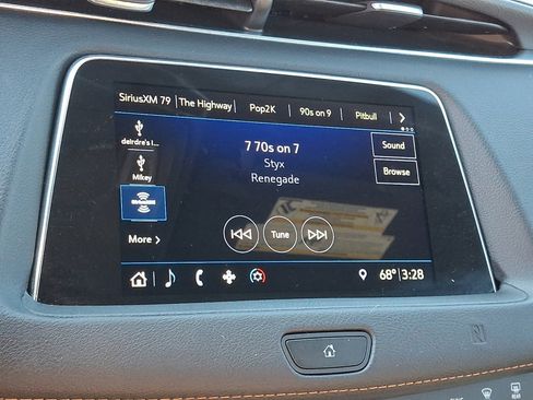 Used 2019 Cadillac XT4 Sport w/ Cold Weather Package image 27