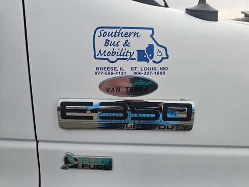 Used 2010 Ford E-350 and Econoline 350 Super Duty image 14