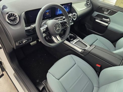 New 2026 Mercedes-Benz GLA 35 AMG 4MATIC image 7