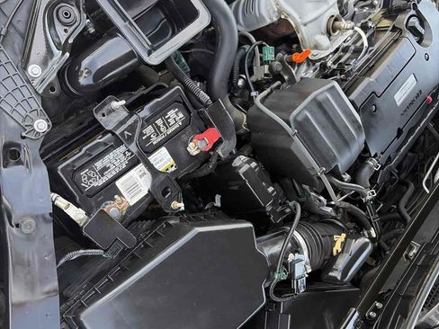 Used 2017 Honda Accord Sport image 34