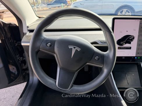 Used 2020 Tesla Model 3 Performance image 7