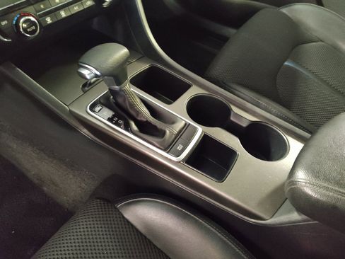 Used 2019 Kia Optima S FWD image 26