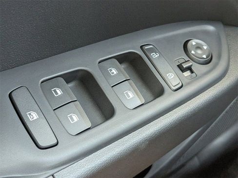 New 2026 Hyundai Venue SE image 23