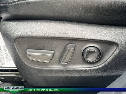 Used 2023 Toyota Highlander XSE image 11