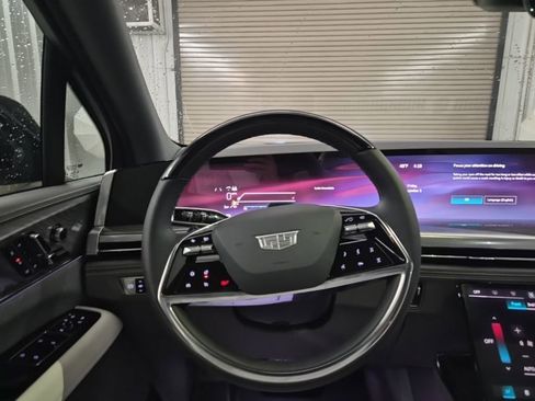 New 2026 Cadillac Escalade IQ Sport 1 w/ LPO, Floor Liner Package image 41