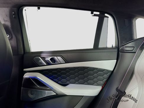 Used 2020 BMW X6 M Competition w/ Executive Package image 32