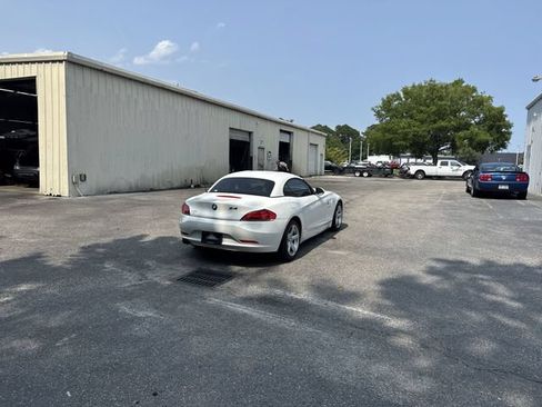 Used 2013 BMW Z4 sDrive28i RWD image 5