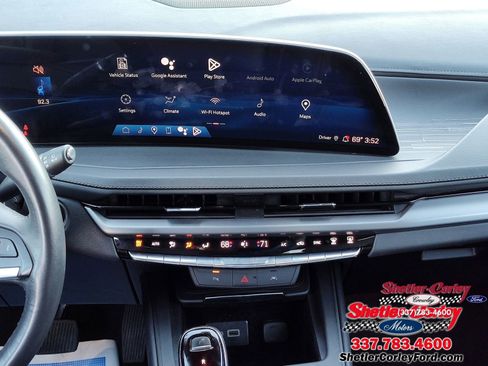 Used 2024 Cadillac XT4 Premium Luxury image 23