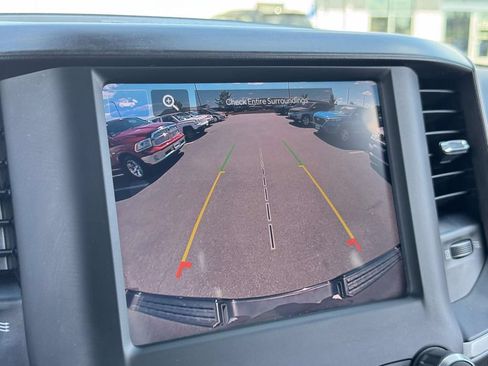 Used 2022 RAM 1500 Big Horn AWD/4WD image 18