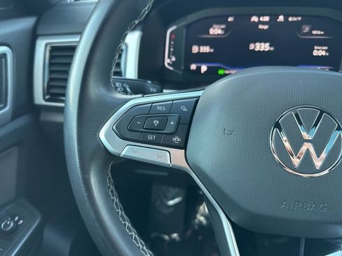 Used 2022 Volkswagen Atlas Cross Sport SE image 24