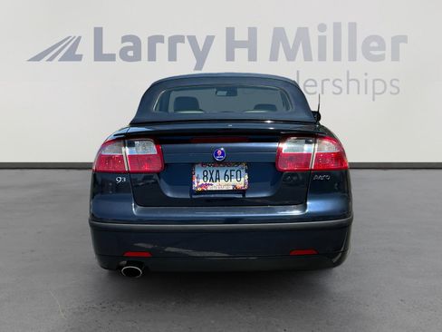 Used 2005 Saab 9-3 Aero FWD image 4