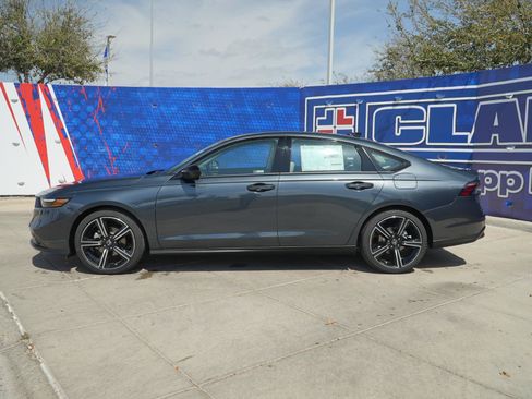 Used 2026 Honda Accord SE image 10